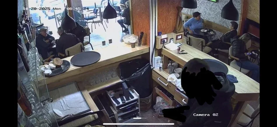 Tirane, jepet me qera lokal Kati 0, 60 m² 700 € (21 DHJETORI)