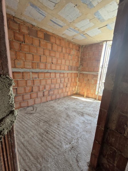 Tirane, shes apartament 2+1+Ballkon Kati 9, 93 m²