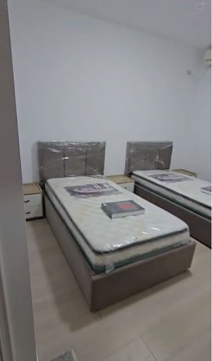 Jepet me Qera Garsoniere e Rikonstruktuar Ne Myslym Shyr me Super Cmim, Kati 2, 20 m² 400 €uro