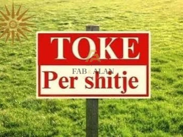 Himare, shitet toke , 3.000 m² 750.000 € (Qeparo)