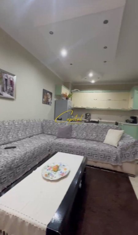 Tirane, shitet apartament 2+1 Kati 1, 92 m² 135.000 € (YZBERISHT)