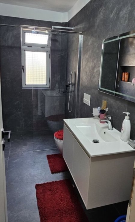 Tirane, jepet me qera apartament 2+1 Kati 5, 80 m² 500 € (MATERNITETI I RI)