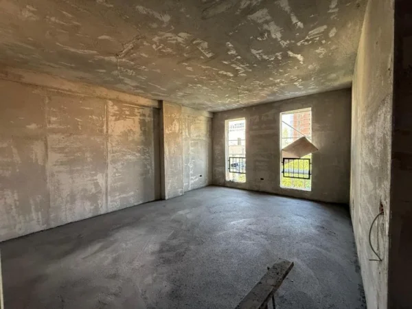 Tirane, shitet apartament 3+1 Kati 2, 121 m² 229.000 € 
