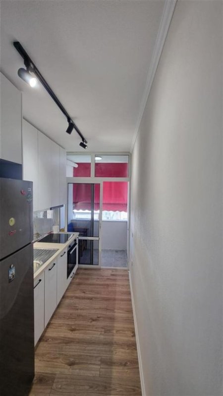 Tirane, jepet me qera apartament 1+1 Kati 7, 60 m² 530 € (Don Bosko shkolla Qazim Turdiu)