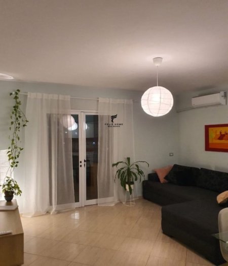 Tirane, jepet me qera apartament 2+1 Kati 6, 91 m² 600 € (ALI DEMI)