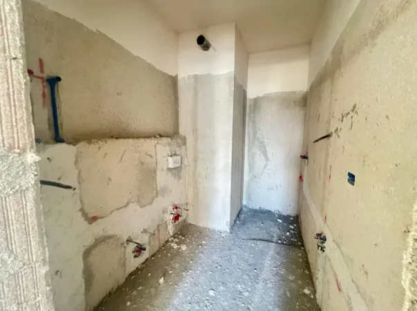 Tirane, shitet apartament 2+1+2 Kati 3, 104.42 m² 120.000 € (Univers City prane QTU)