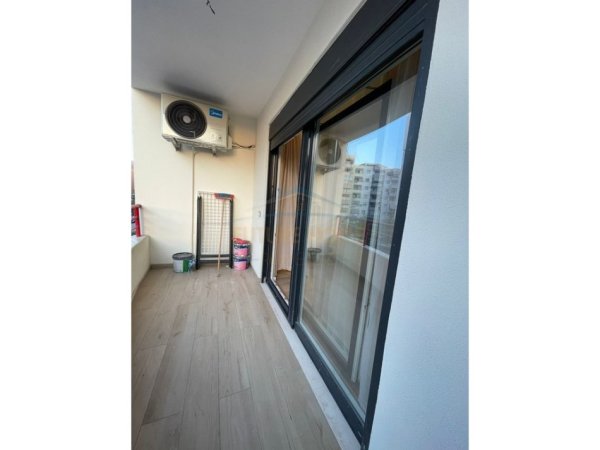Tirane, jepet me qera apartament 2+1 Kati 2, 110 m² 700 € (Bulevardi Migjeni)