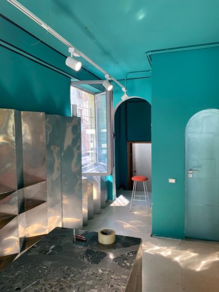 Tirane, jepet me qera ambjent biznesi Kati 2, 80 m² 850 € (Bulevardi Gjergj Fishta)