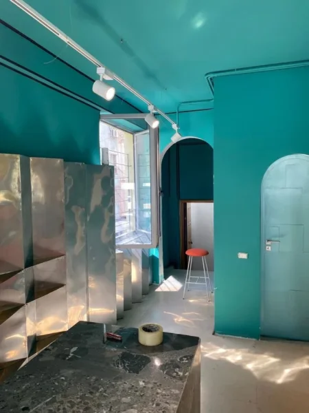 Tirane, jepet me qera ambjent biznesi Kati 2, 80 m² 850 € (Bulevardi Gjergj Fishta)