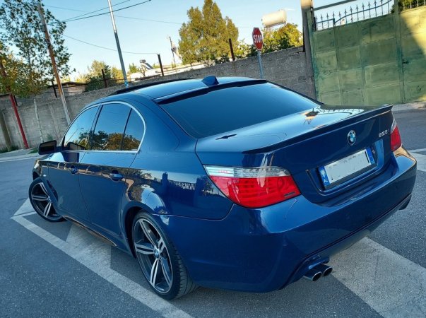 Vlore, shes makine BMW 528I 2009 Benzine/Gas Automat Benzin+Gaz, blu automatik Klima 206.000 km 10.000 €