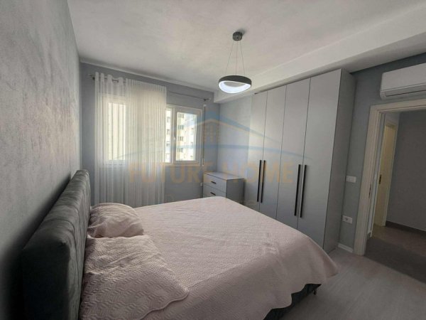 Tirane, jepet me qera apartament 2+1 Kati 7, 98 m² 700 € (Unaza e Re , Riverside Residence)