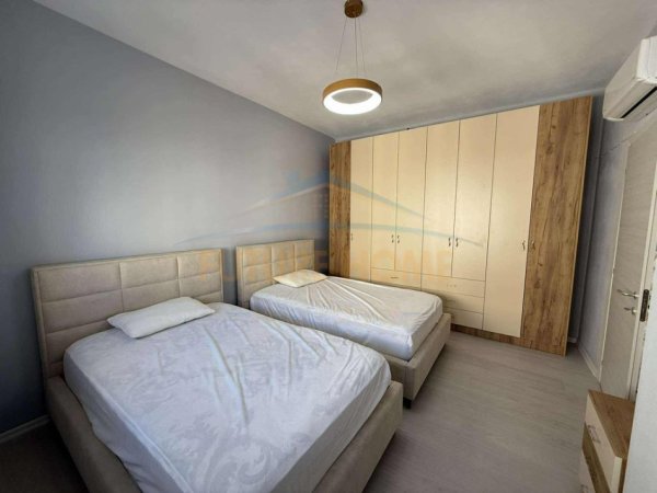 Tirane, jepet me qera apartament 2+1 Kati 7, 98 m² 700 € (Unaza e Re , Riverside Residence)