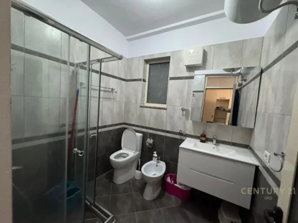 Tirane, shitet apartament 2+1 Kati 4, 91 m² 165.000 € (Vilat e Selites)