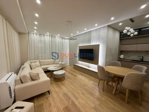 Tirane, jepet me qera apartament 2+1 Kati 2, 95 m² 1.000 € (Shkolla e Kuqe)