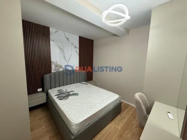 Tirane, jepet me qera apartament 2+1 Kati 2, 95 m² 1.000 € (Shkolla e Kuqe)