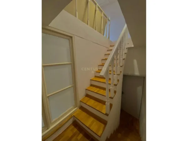 Durres, shitet apartament duplex 3+1+Aneks+Ballkon Kati 4, 183 m² 330.000 € (Qender , Durres)