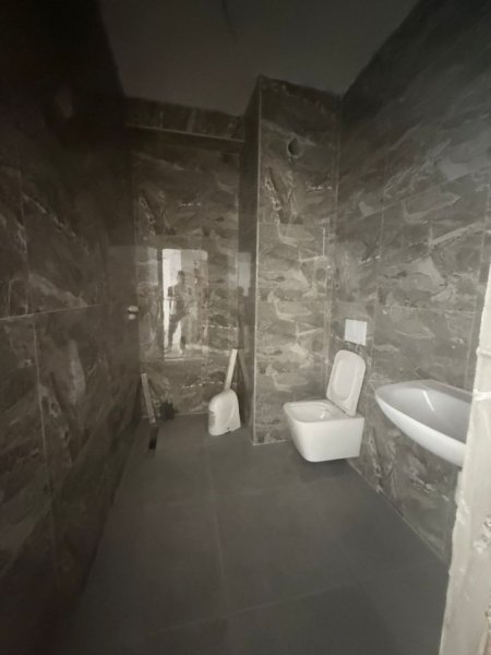 Tirane, jepet me qera apartament 1+1+Ballkon Kati 7, 60 m² 500 € (Zogu i Zi)