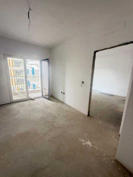 Tirane, jepet me qera apartament 1+1+Ballkon Kati 7, 60 m² 500 € (Zogu i Zi)