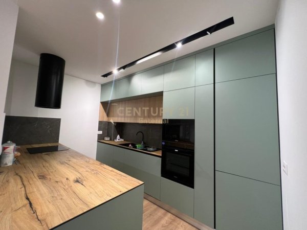 Tirane, shitet apartament 2+1 Kati 4, 125 m² 265.000 € (Fusha Aviacionit)