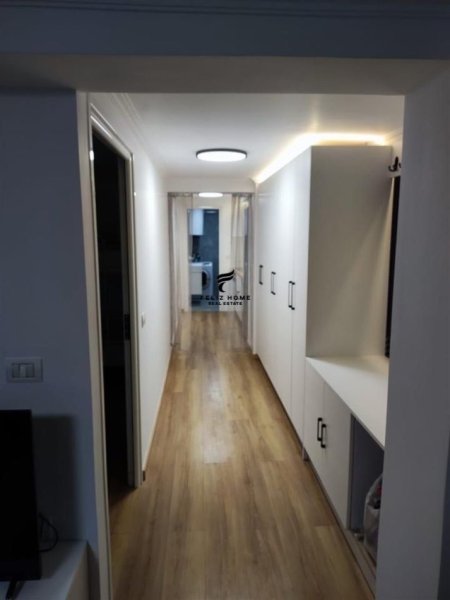 Tirane, jepet me qera apartament duplex 1+1 Kati 2, 60 m² 800 € (YZBERISHT)