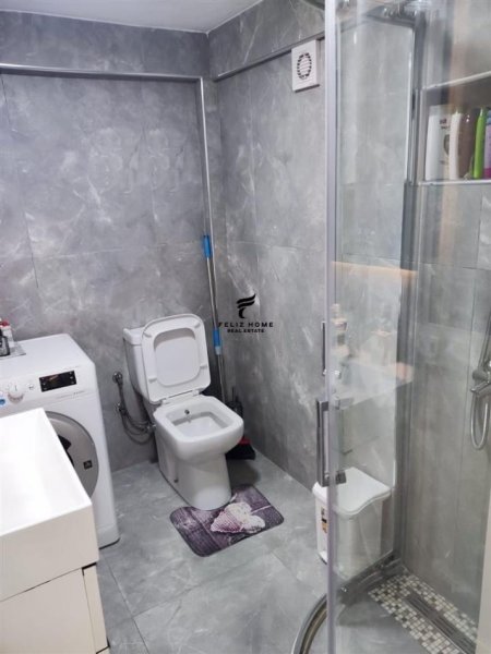 Tirane, jepet me qera apartament duplex 1+1 Kati 2, 60 m² 800 € (YZBERISHT)