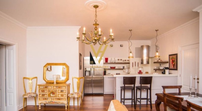 Tirane, jepet me qera apartament 3+1+Ballkon Kati 2, 140 m² 1.500 € (BLLOK)