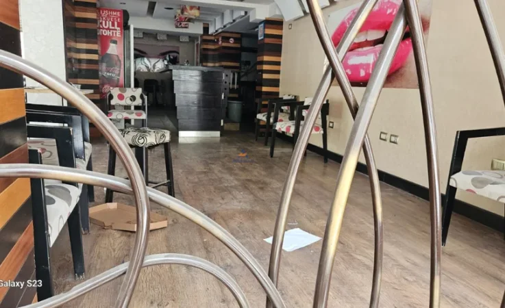 Tirane, shitet lokal Kati 1, 170 m² 1.000.000 € (SHESHI WILLSON)