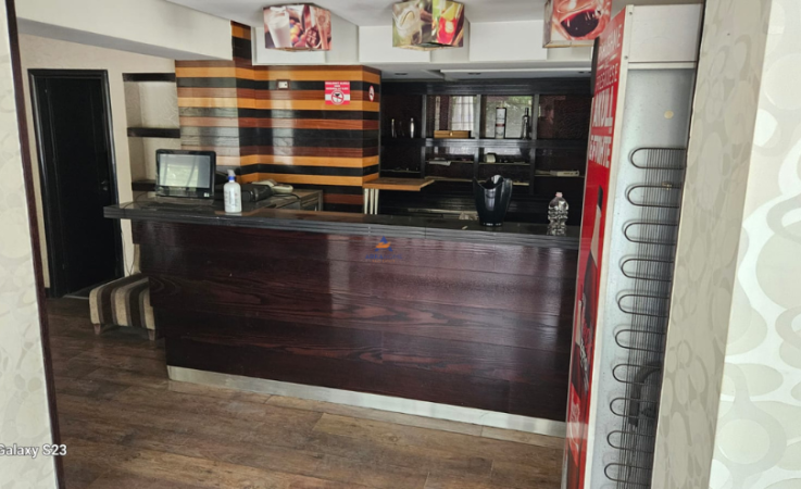 Tirane, shitet lokal Kati 1, 170 m² 1.000.000 € (SHESHI WILLSON)