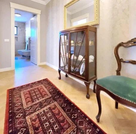 Tirane, shitet apartament 2+1 , 160 m² 