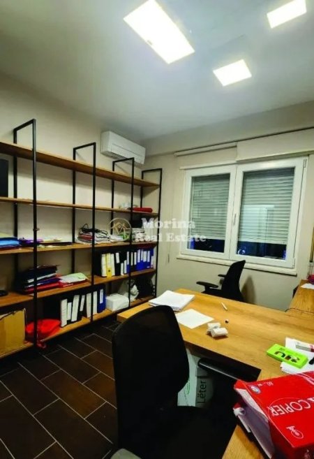 Tirane, jepet me qera ambjent biznesi Kati 1, 85 m² 850 € (Liqeni Artificial)