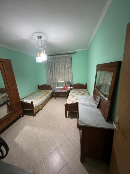 Apartament 3+1+2 me qera ne Bllok prane Shtepise Ofertave, Tirane (ID 4231470)