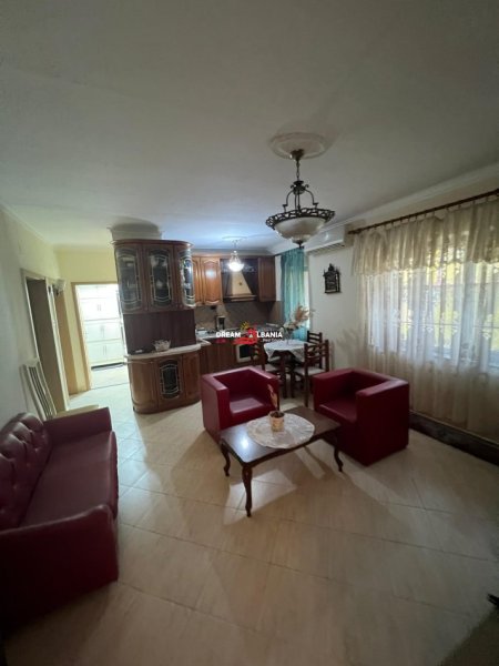 Apartament 3+1+2 me qera ne Bllok prane Shtepise Ofertave, Tirane (ID 4231470)
