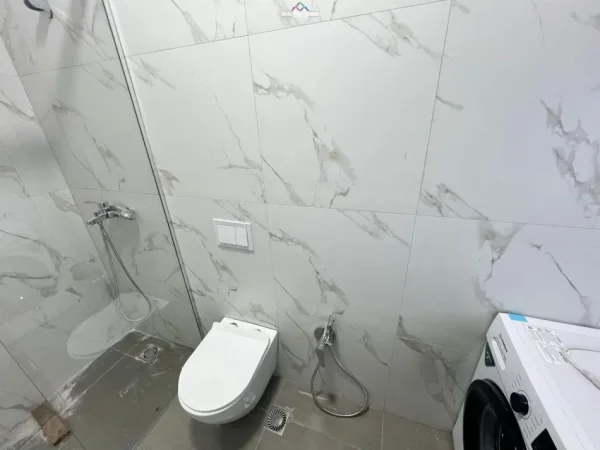 Tirane, jepet me qera apartament 2+1 Kati 5, 100 m² 1.000 € (mine peza)