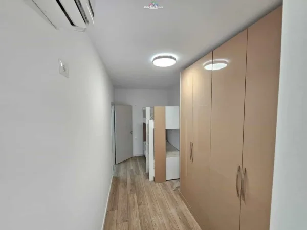 Tirane, jepet me qera apartament 2+1 Kati 2, 90 m² 800 € (kodra e diellit)