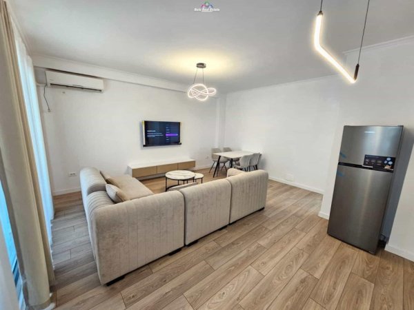 Tirane, jepet me qera apartament 2+1 Kati 2, 70 m² 800 € (kodra e diellit 1)