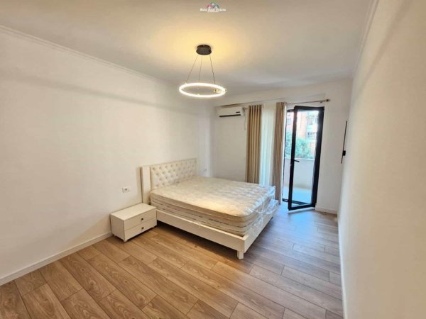 Tirane, jepet me qera apartament 2+1 Kati 2, 70 m² 800 € (kodra e diellit 1)