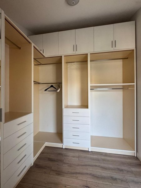 Tirane, jepet me qera apartament+verande | Penthouse 3+1+Aneks+Ballkon Kati 3, 250 m² 2.200 € (TEG)