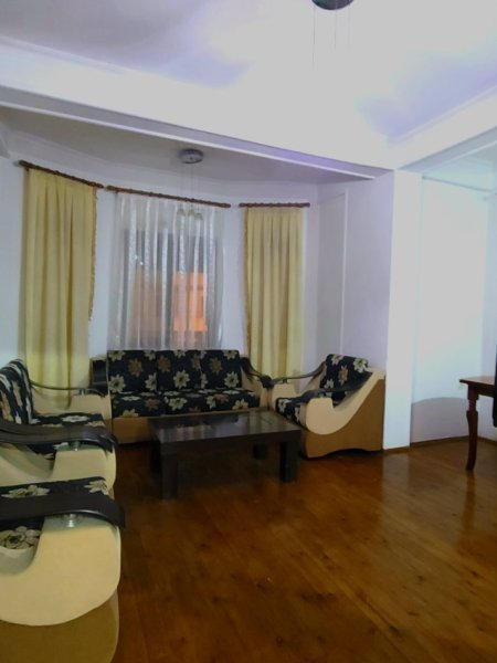 Tirane, jepet me qera apartament 1+1+Aneks+Ballkon Kati 2, 80 m² 35.000 € (Rruga Jordan Misja)