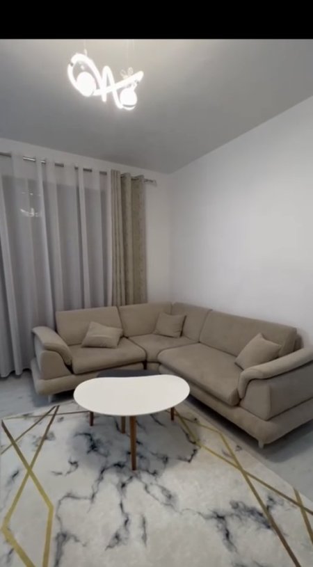 Tirane, jepet me qera apartament 2+1+Ballkon Kati 7, 100 m² 700 € (Don Bosco 2+1+2+Post Parkimi Plotesisht I Mobiluar)