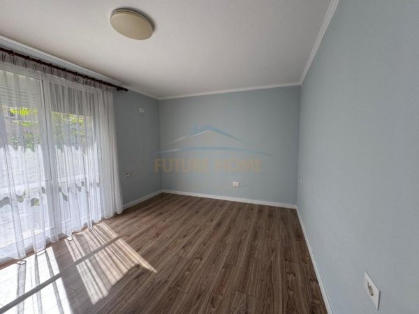 Tirane, shitet apartament 2+1+Ballkon Kati 2, 71 m² 135.000 € (Oxhaku)