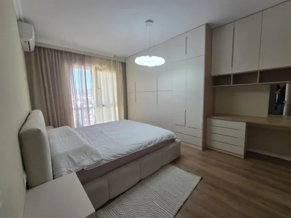 Tirane, jepet me qera apartament 2+1 Kati 3, 105 m² 600 € (ASTIR)