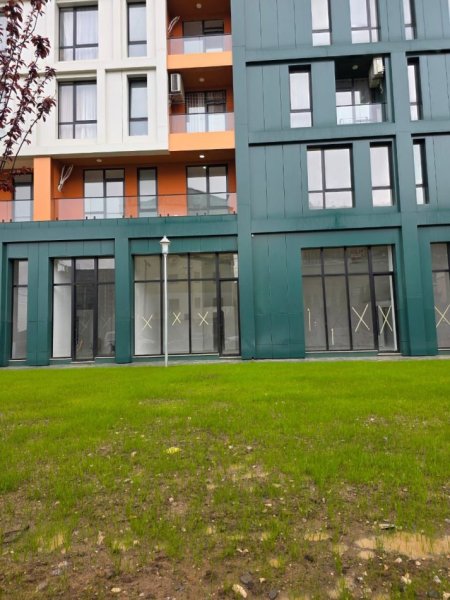 Tirane, shitet dyqan Kati 0, 45 m² 195.000 € (BULEVARDI I RI)