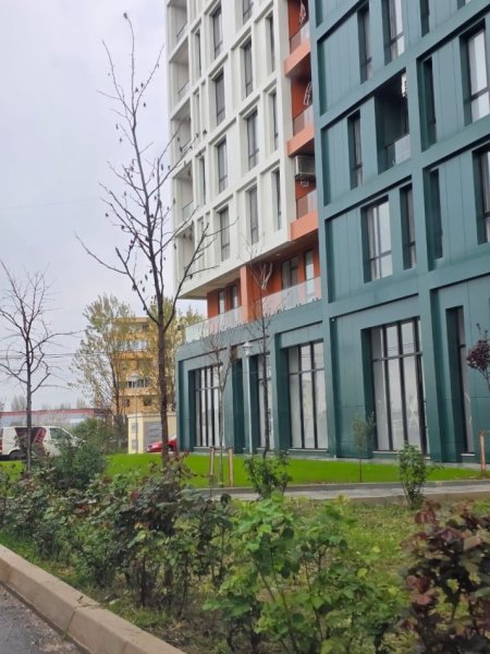 Tirane, shitet dyqan Kati 0, 45 m² 195.000 € (BULEVARDI I RI)