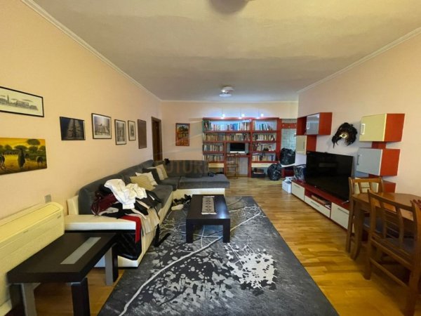 Tirane, shitet apartament 2+1+Ballkon Kati 6, 91 m² 205.000 € (Komuna e Parisit)
