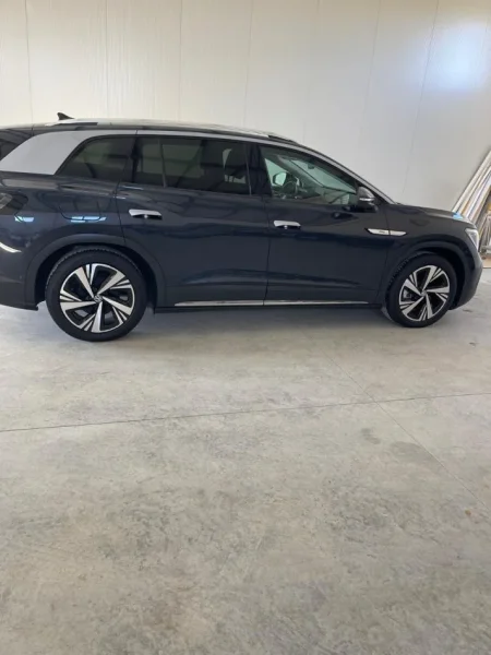 Tirane, shes makine elektrike SUV, blu automatik Kondicioner 38.150 km