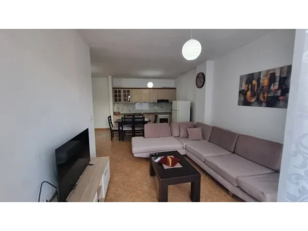Tirane, jepet me qera apartament 2+1+Ballkon Kati 7, 113 m² 500 € (Astir)