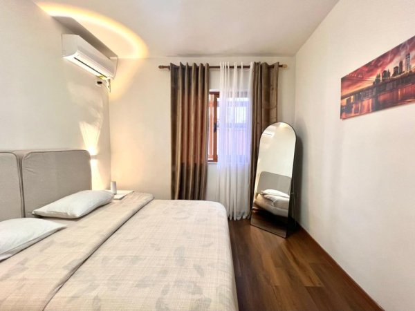 Me Qera: Apartament 2+1 & Ballkon 📍BLLOKU - LSI ) | kati: 4 || 830€/muaj