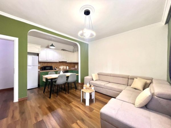 Me Qera: Apartament 2+1 & Ballkon 📍BLLOKU - LSI ) | kati: 4 || 830€/muaj
