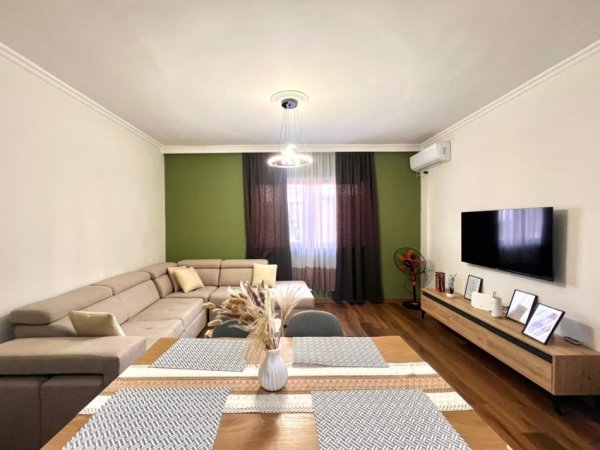 Me Qera: Apartament 2+1 & Ballkon 📍BLLOKU - LSI ) | kati: 4 || 830€/muaj