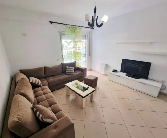 Tirane, jepet me qera apartament 2+1 Kati 4, 100 m² 500 € 